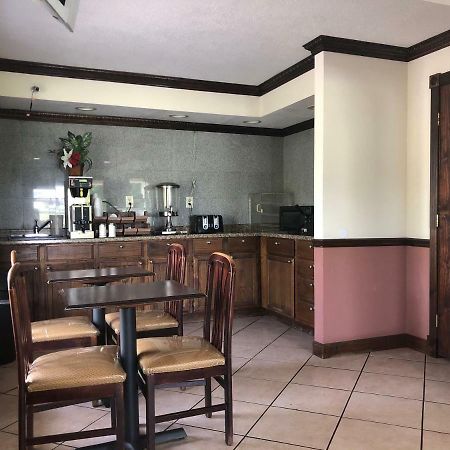 Scottish Inns 列治文山 外观 照片