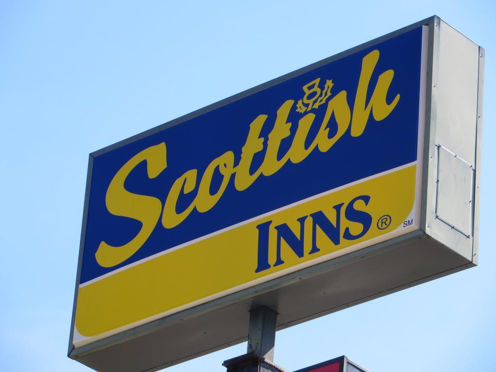 Scottish Inns 列治文山 外观 照片