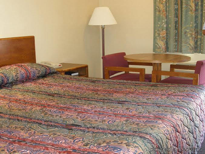 Scottish Inns 列治文山 外观 照片