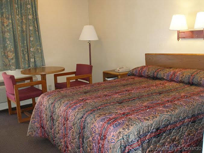 Scottish Inns 列治文山 外观 照片